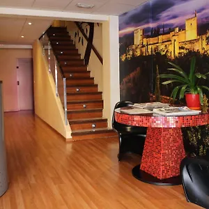 La Curva Hotel