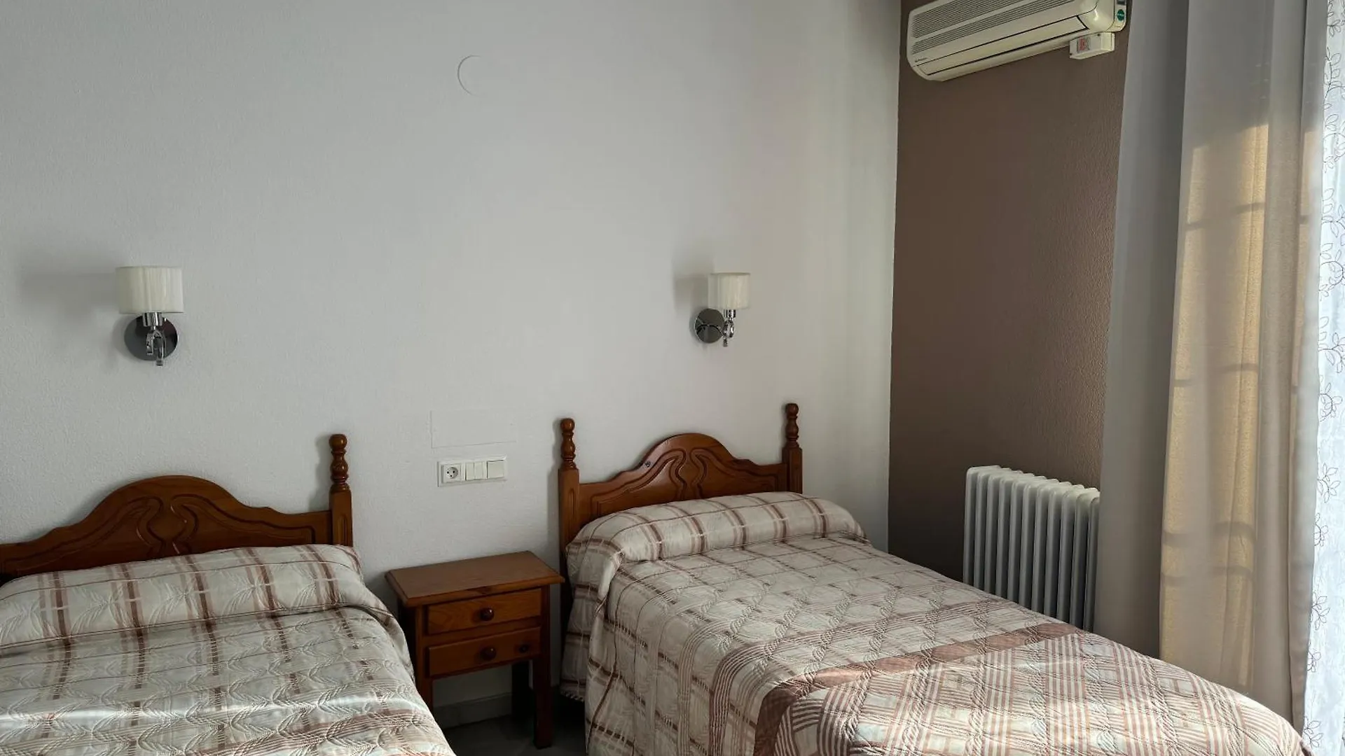 Hotel Mirasol Orgiva 2*,