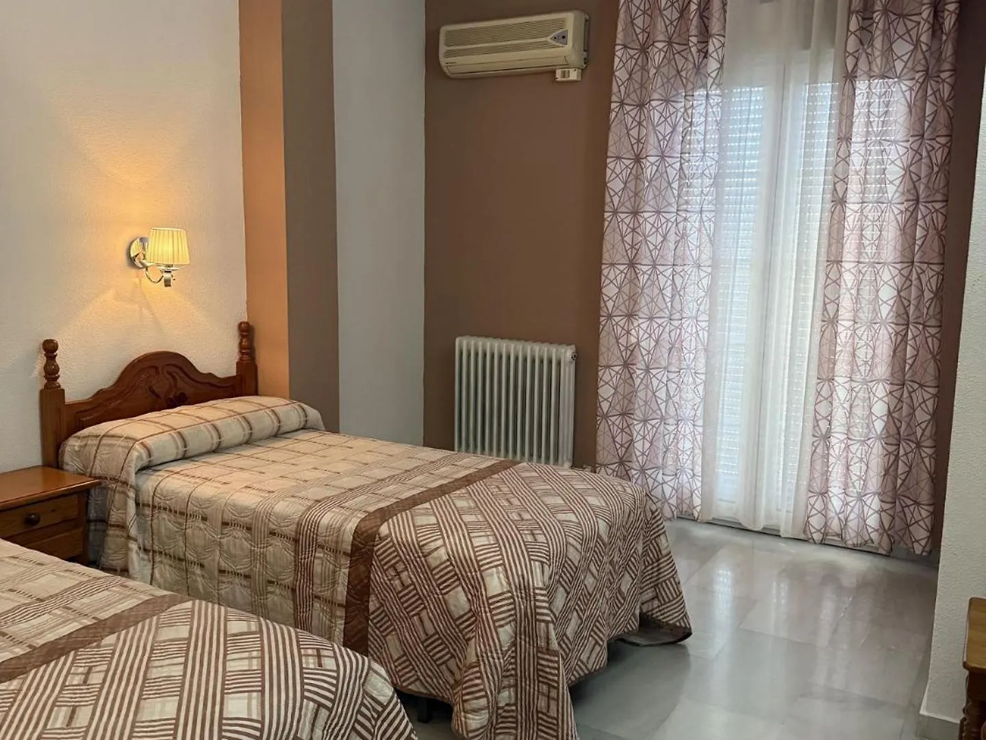 Hotel Mirasol Orgiva 2*,